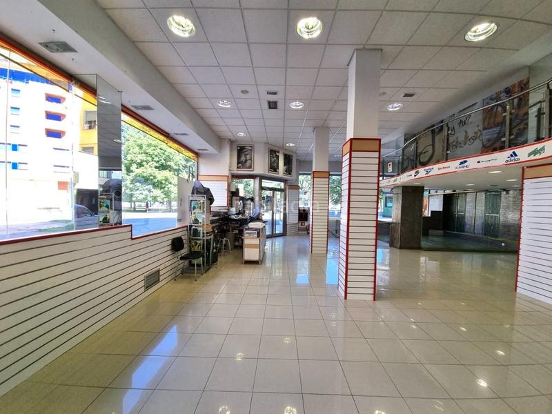 Foto acf6325d-9eb4-4076-b367-9791d30ec2b6. Locale commerciale in calle ave maria en Ponferrada 31 in Ponferrada