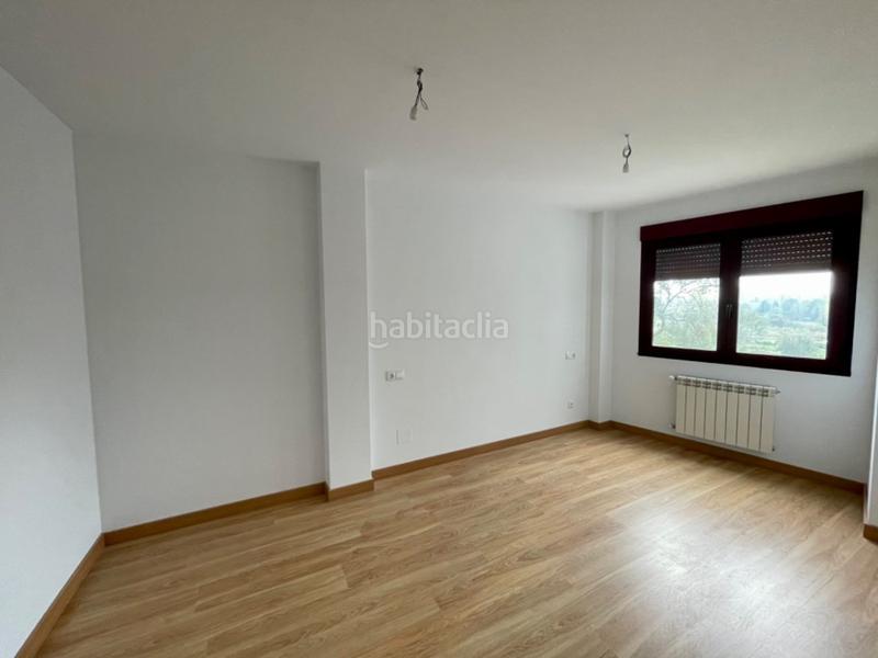 Foto d4c6b089-2f78-4b4a-a124-634bfc8e6043. Flat in calle revolvedero 1 in Zona Alta Ponferrada