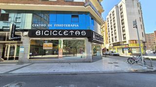 Location Local commercial à Calle ave maria  en  ponferrada 31. Local comercial  zona centro