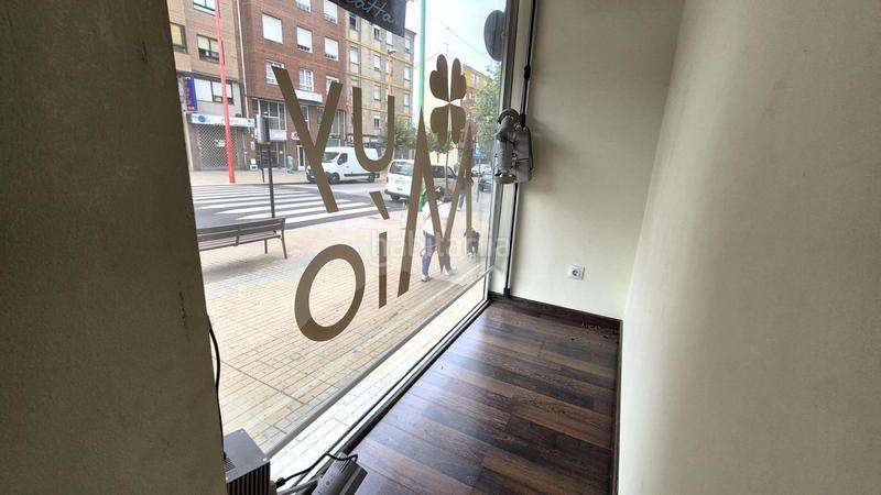 Foto 5238b1b9-a17a-4add-9851-4cbdcfa187f9. Alquiler local comercial local flores del sil en Ponferrada