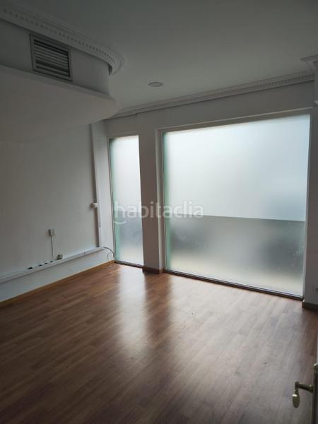 Foto 7715a918-581c-4b38-ab28-8c76b4b9c556. Lloguer local comercial a Centro Ponferrada