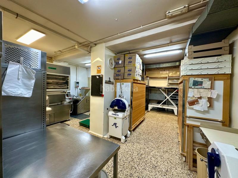 Foto a75ccfce-f2d6-4f1d-a769-6dba373f44f5. Local comercial a Flores de Sil - La Placa Ponferrada