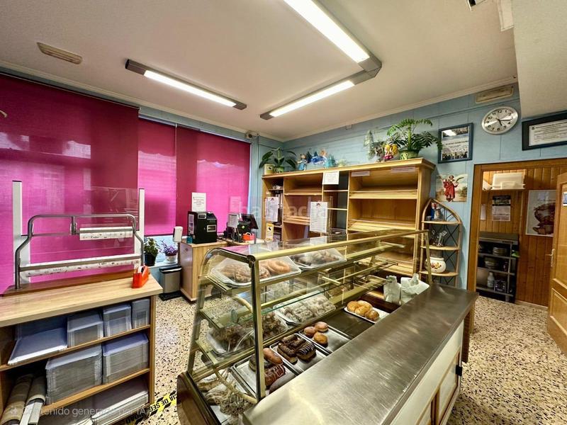 Foto e61230dc-e8b1-4fb4-a97f-1970c33e7d08. Local comercial a Flores de Sil - La Placa Ponferrada