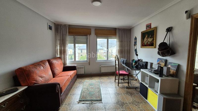 Foto 1248b450-6c2f-4b5c-a817-9ade82ac7f6c. Maison avec chauffage dans Toreno