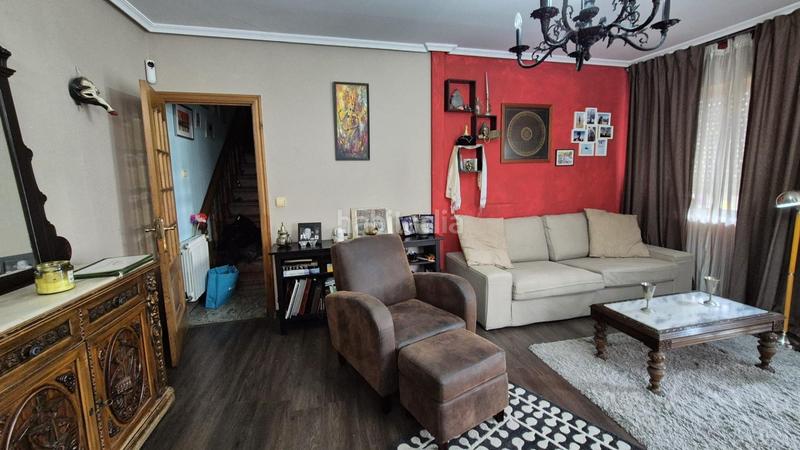 Foto f2e44bcc-5ffa-486a-ae6e-52f60c228a58. Maison avec chauffage dans Toreno