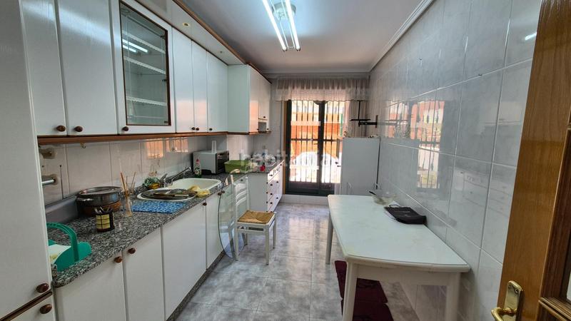 Foto 8ddf7d86-b998-4541-b9b6-d2946a2d17b6. Appartement avec chauffage parking dans Centro Ponferrada