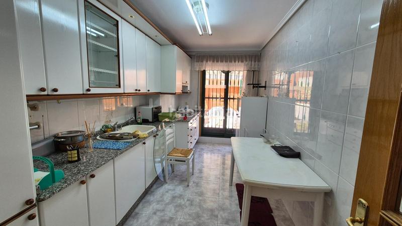 Foto b9e94b64-a744-4906-81bc-1ed4581786c2. Appartement avec chauffage parking dans Centro Ponferrada