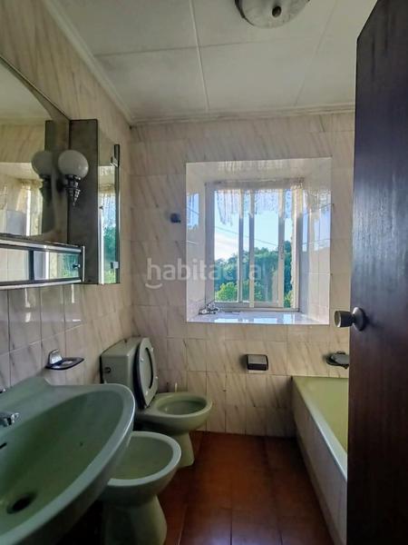 Foto b53e6471-826e-48ef-a51f-d3dcea40f9ee. Haus mit heizung in Pedrafita do Cebreiro