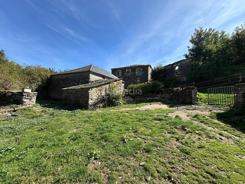 Foto 6b6e64df-de1b-470c-b729-38da8dba7770. House with heating in Pedrafita do Cebreiro