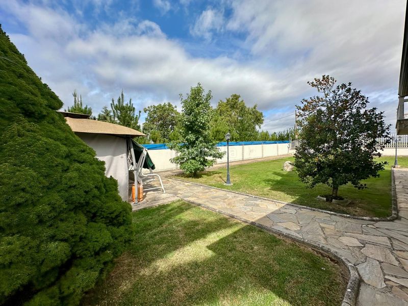 Foto fa8e266b-fbfd-492c-9cf0-d5068563acac. Xalet amb calefacció aparcament piscina a Camponaraya