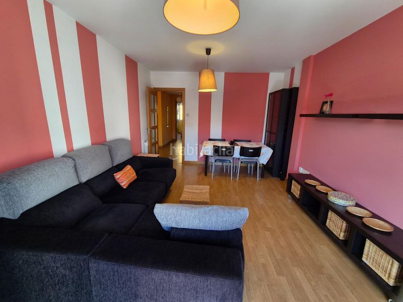 Foto 63ba10a2-a192-480b-bef7-6c778c09f2fd. Apartament amb calefacció aparcament a Flores de Sil - La Placa Ponferrada