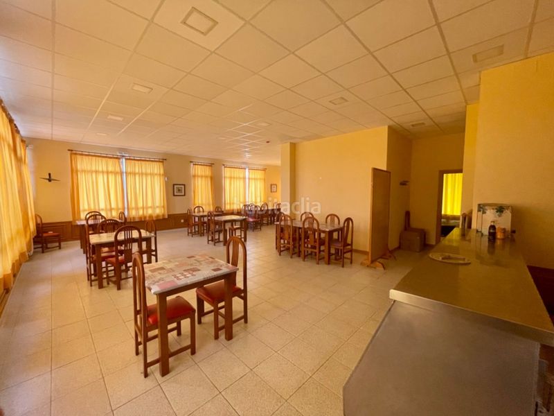 Foto b7954079-f3e7-44b7-9f8c-4582a810094c. Local comercial en carretera nacional vi en Camponaraya 394 hotel reformado nvi en Camponaraya