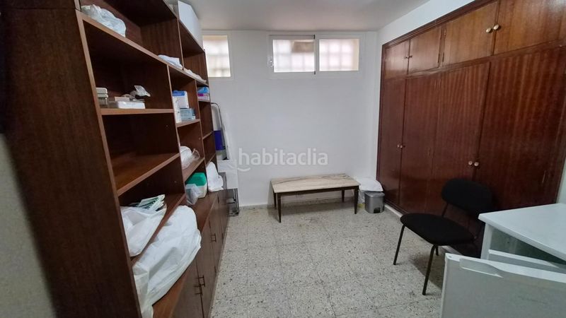 Foto b2ac15d0-165e-46f2-81c2-42c567d0ab0d. Oficina a Centro Ponferrada