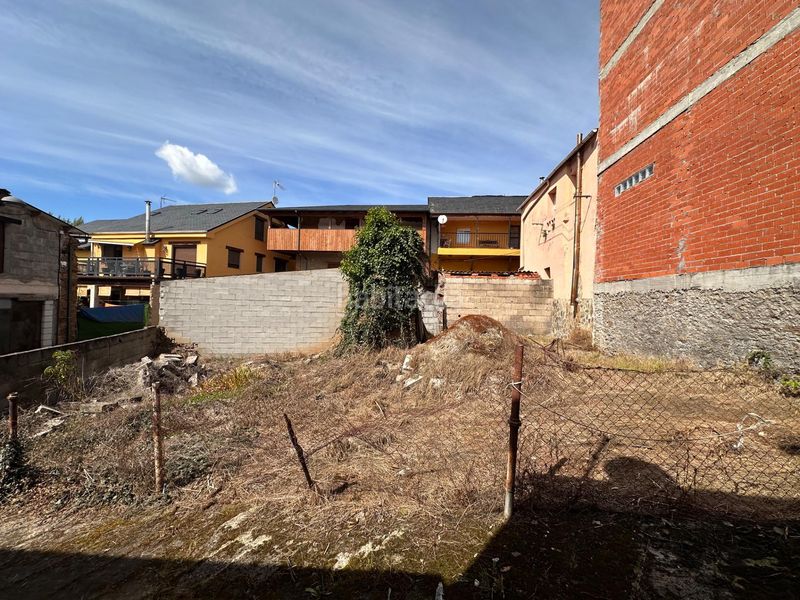 Foto ad86bad2-e1e4-4b57-b3c0-ca4882592eba. Masia a Área Rural Sur Ponferrada