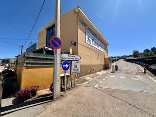 Local Comercial en Zona Alta. Negocio hosteler�a  ponferrada