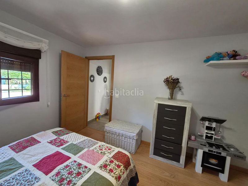 Foto 499c7f82-db7c-4908-9009-d3c65b145763. Casa amb aparcament a Flores de Sil - La Placa Ponferrada