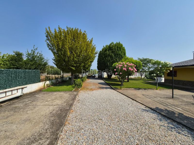 Foto a698665a-be67-42a6-8ab7-caa06048685a. Casa amb aparcament a Flores de Sil - La Placa Ponferrada