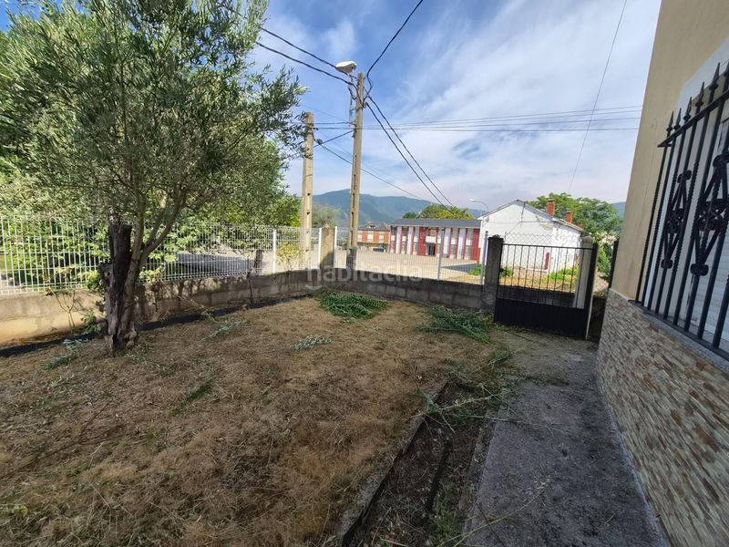 Foto 44d5f7e8-6bb5-4a66-82a3-acdfab235afc. Terreny residencial a Cacabelos