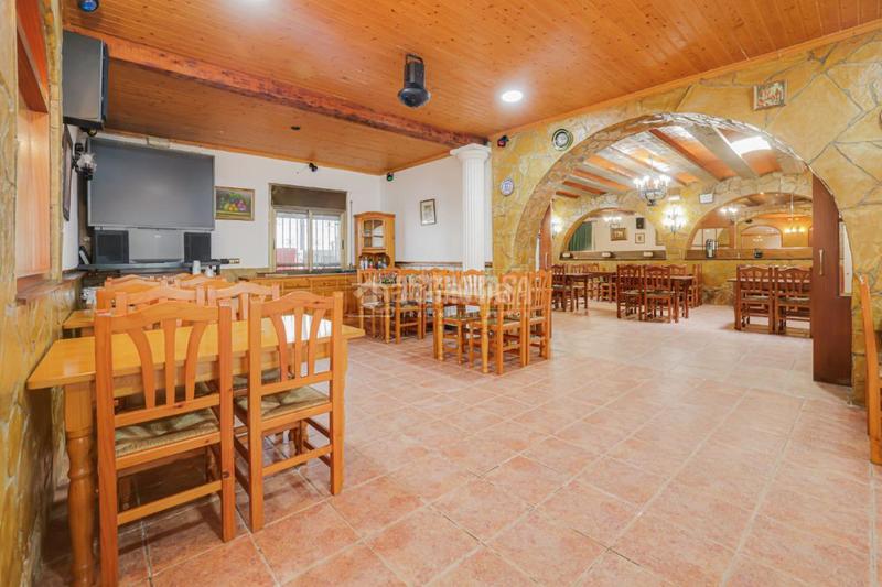 Foto 0d19f6e7-a8f1-41d1-85f3-9dd3e295d6aa. Casa con parcheggio in Can Gonteres Terrassa