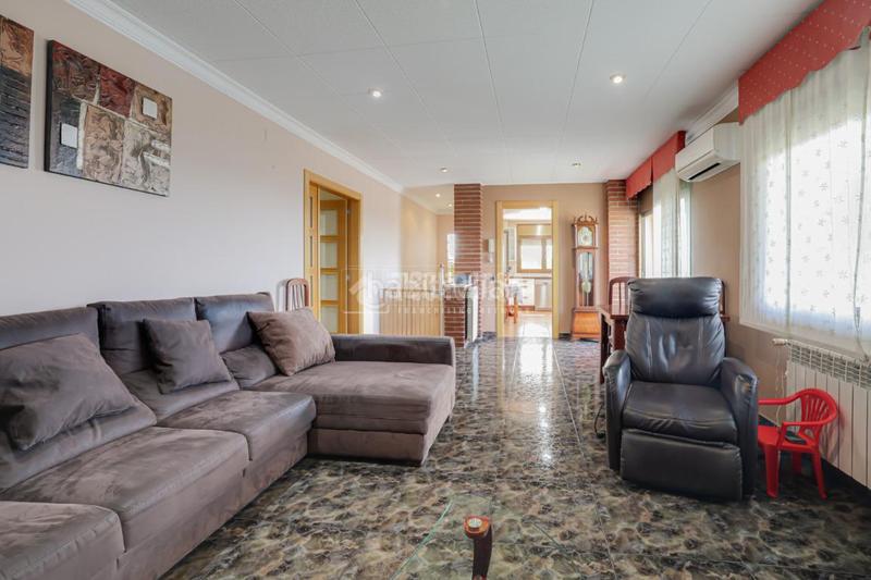 Foto 30b2a1c6-f71c-43bd-97e8-f31c340f6c55. Casa con parcheggio in Can Gonteres Terrassa