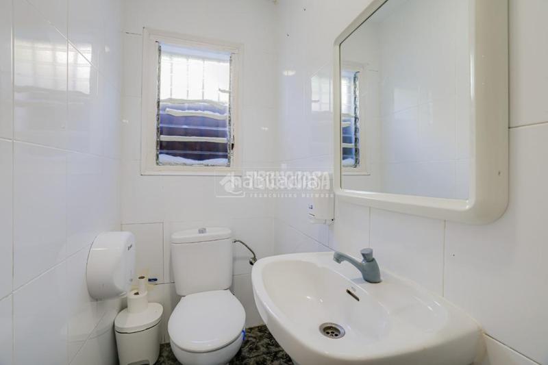 Foto 61b4acf3-b641-40fc-bc6f-962e7e87071c. Casa con parcheggio in Can Gonteres Terrassa