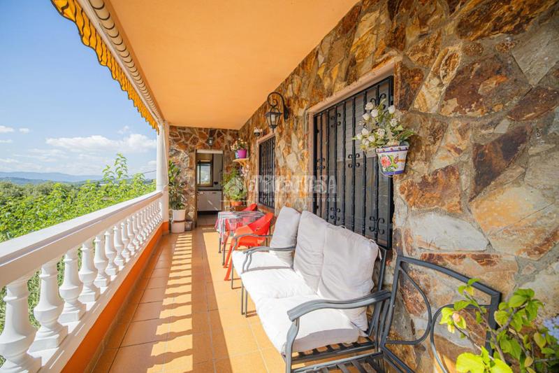 Foto 7ecd0773-e5df-4d4f-9fba-01199b0a1f03. Casa con parcheggio in Can Gonteres Terrassa