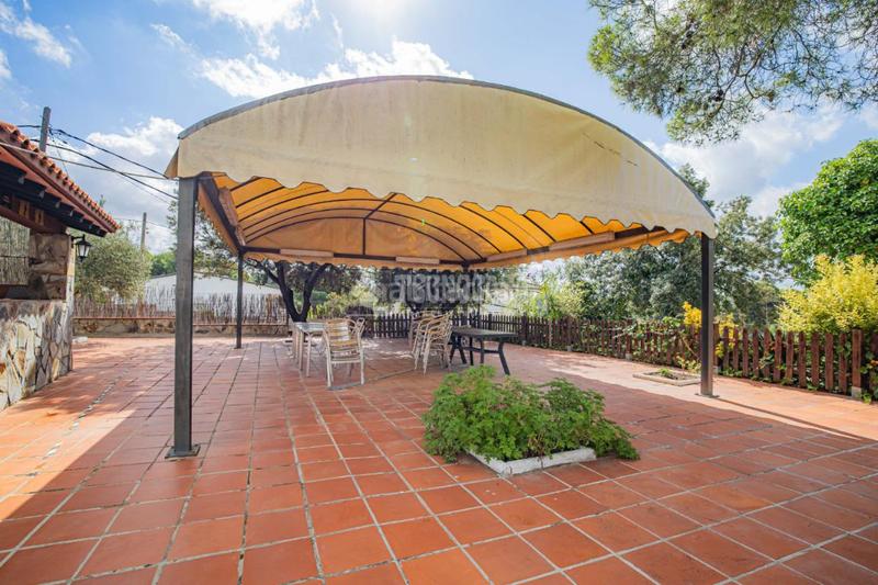 Foto b24ea972-0eeb-4d2e-8e26-d3faa41c3bcb. Casa con parcheggio in Can Gonteres Terrassa