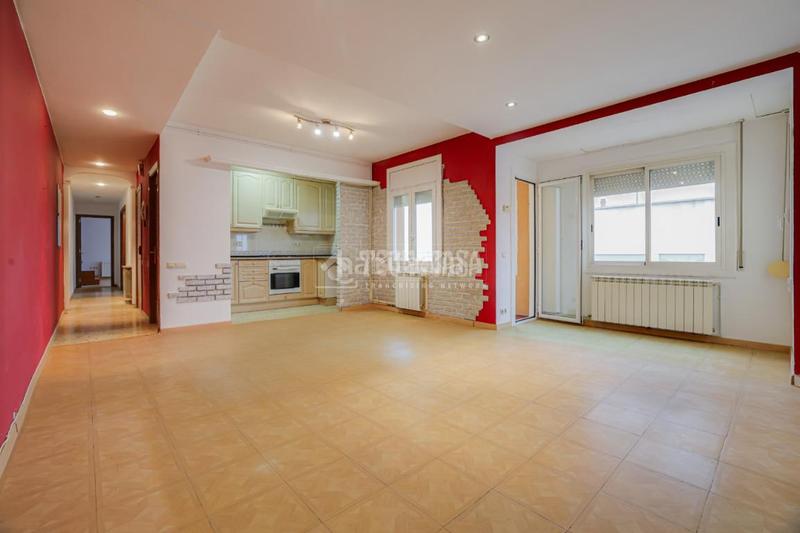 Foto 70b9add7-88e5-4219-ad7c-ed4169e50538. Flat in Ca n'Aurell Terrassa