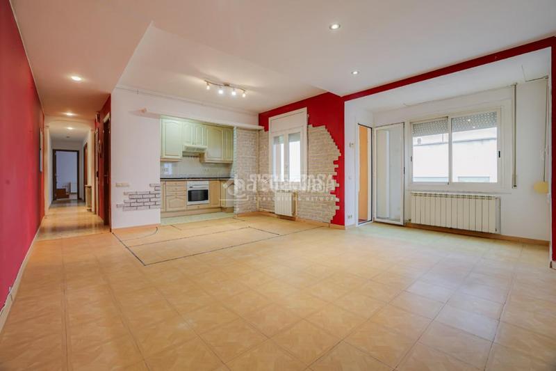 Foto 8c0c930c-a9b6-4273-823a-f721ae3d580b. Flat in Ca n'Aurell Terrassa