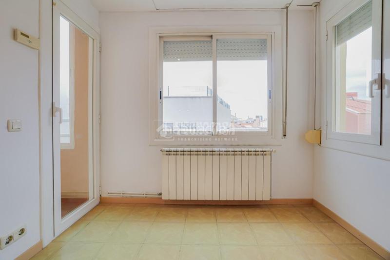 Foto 8c81ca29-2933-4786-9df9-8de6fd930cf6. Flat in Ca n'Aurell Terrassa