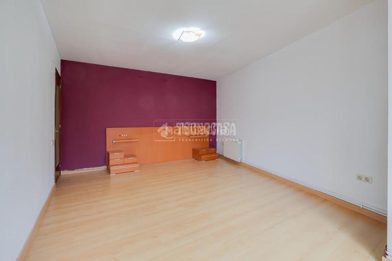 Foto b9d61e20-8e49-4491-985a-cbb4e5952935. Flat in Ca n'Aurell Terrassa