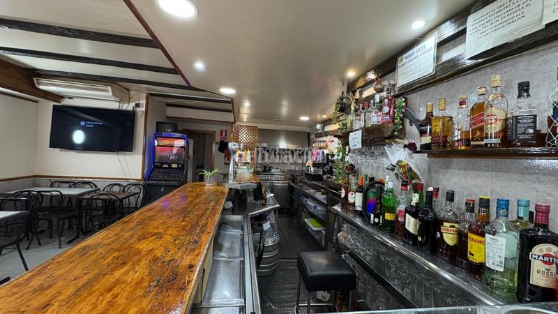 Foto ed497d51-351c-450d-9f05-f24b5190e7f6. Local comercial a Can Boada Terrassa