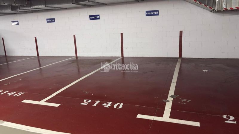 Foto 530b1472-fcb5-40ea-9742-b709bae07f80. Aparcament cotxe a Can Boada Terrassa