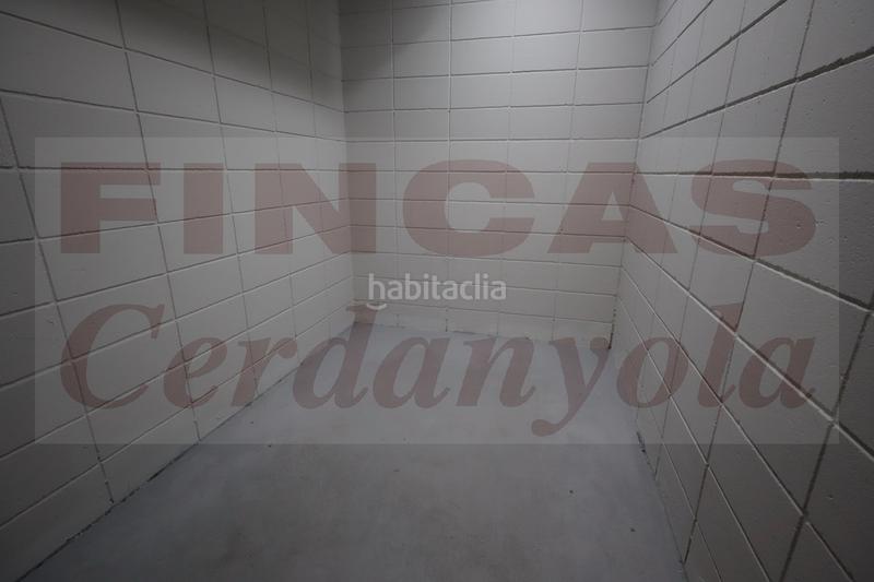 Foto 993baeb4-70ef-4c9b-8e92-0c04b1d8db02. Alquiler local comercial pis en perfecte estat en Cerdanyola del Vallès