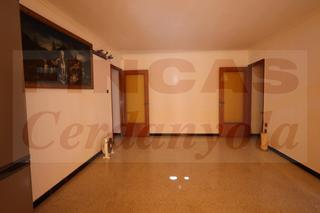 Pis a Centre-Cordelles. Vistes, exterior ,sud, tots els serveis