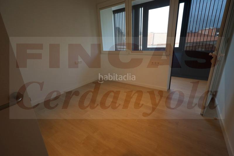 Foto 2dd35661-f676-4eae-bbc0-7e759f5f5036. Pis amb calefacció a Centre-Cordelles Cerdanyola del Vallès