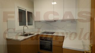 Piso en Centre-Cordelles. Per singels !!!