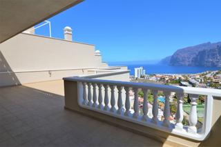 Apartament en Puerto de Santiago. Apartamento en los gigantes