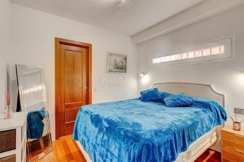 Foto 3dcd9c26-f3f0-48df-b2a2-6d33953b61a5. Casa chalet adosado en venta en costa en San Eugenio Alto Adeje