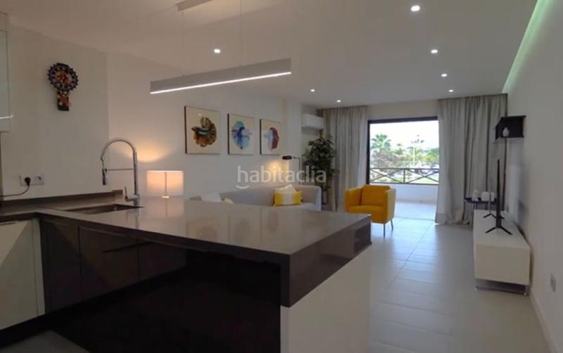 Foto 04c9049b-0ecb-4a2e-89aa-793e366b59c7. Apartament amb piscina a Los Cristianos Arona