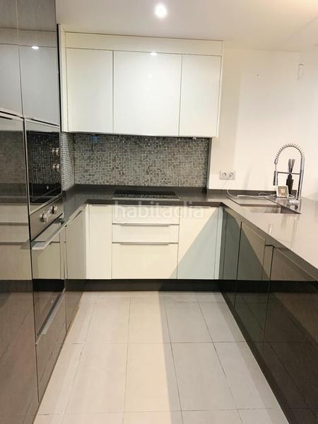 Foto 5593ec26-63a6-48f5-b2cf-a8e6eb614b5d. Apartament amb piscina a Los Cristianos Arona