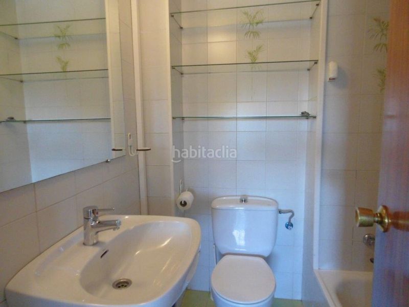 Foto 42f66437-ed92-419a-9466-034aacd58250. Pis amb calefacció aparcament piscina a La Carihuela - Los Nidos Torremolinos