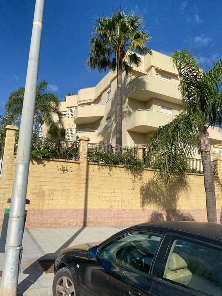 Foto a6ca2243-5ba1-4bd6-9874-7be36d1c2c5c. Apartament amb aparcament piscina a Montemar Torremolinos