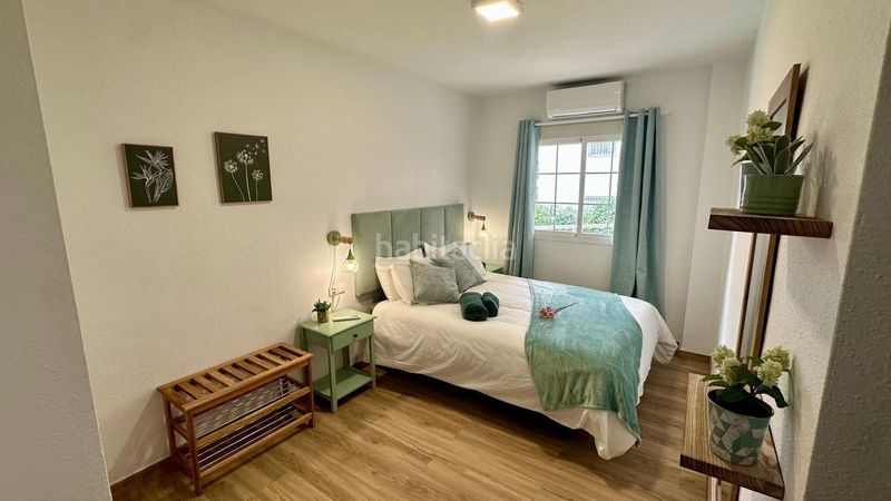 Foto f5f0420e-199d-4e07-9721-ac392faf7bd0. Apartament amb aparcament piscina a Montemar Torremolinos