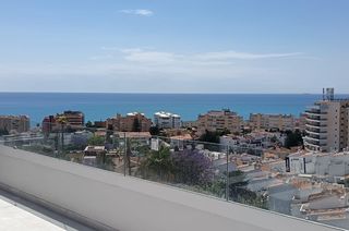 Attique à Calle la cornisa 14. Tu hogar perfecto cerca del mar