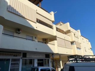Apartament  Calle rubén darío. Tu nuevo hogar en el corazón de las lagunas te espera!