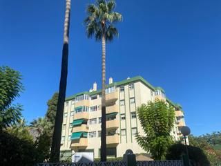 Apartament  Calle cruz la. Tu nuevo hogar en el corazón de torremolinos!