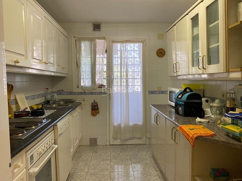 Foto 15943f78-86fd-4238-b8db-e4a7d00975c5. Appartement mit parking pool in Nueva Andalucía centro Marbella
