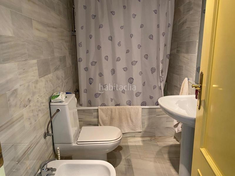 Foto 59f06a34-8e50-41b7-a6f5-bfe6a42e73ed. Appartement mit parking pool in Nueva Andalucía centro Marbella