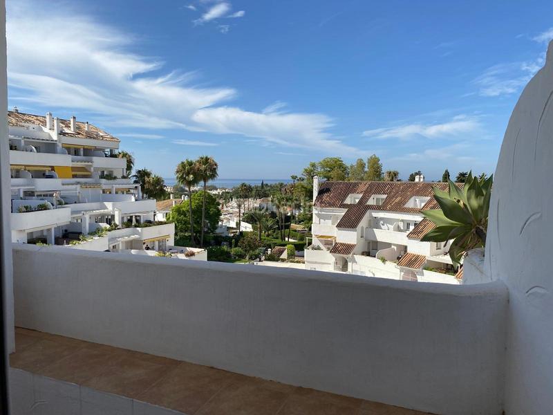 Foto e118ac68-b810-450b-ba79-c7a6eb3def7c. Appartement mit parking pool in Nueva Andalucía centro Marbella